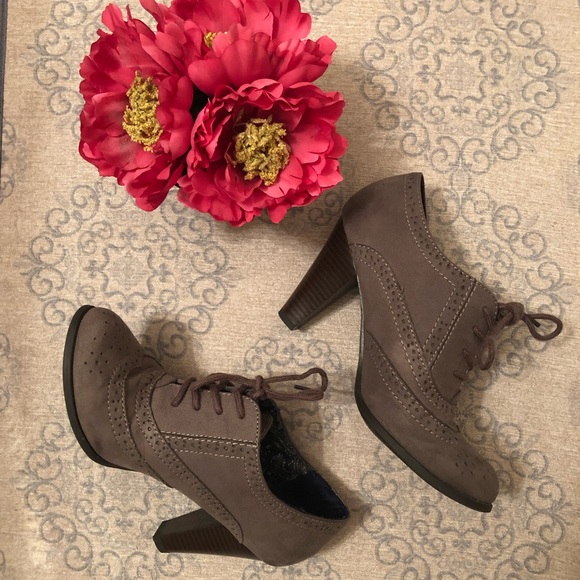 Shoes - Taupe Heel Bootie